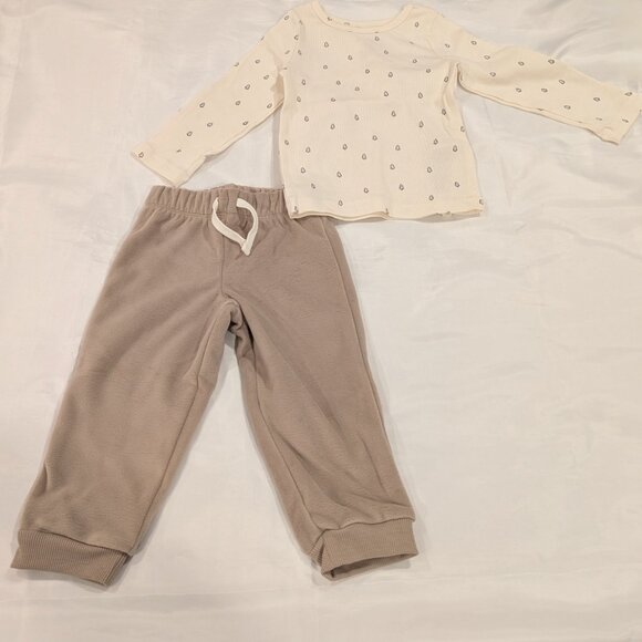 NWT Carter's Little Planet Baby 2-Piece Recycled Fleece Set (Shirt And Pants) - Picture 3 of 15